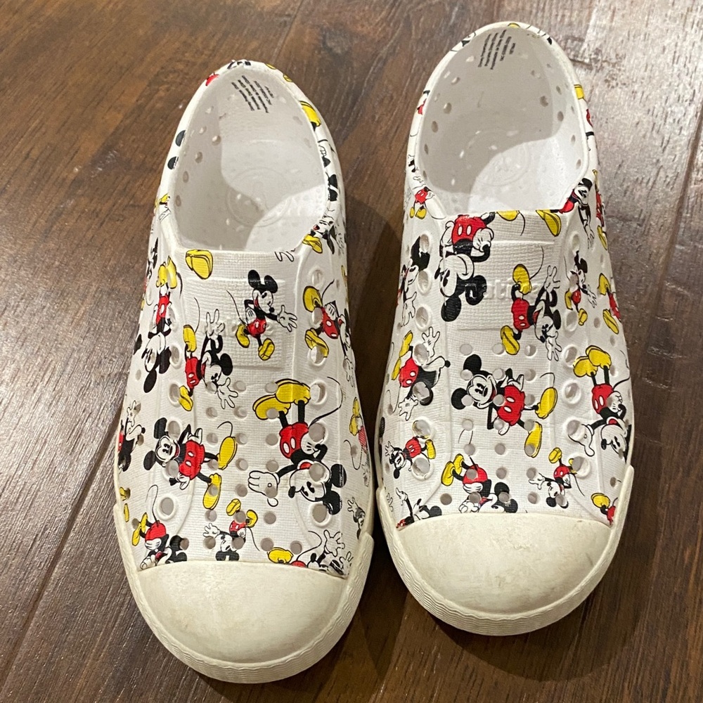Native shoes used 2X